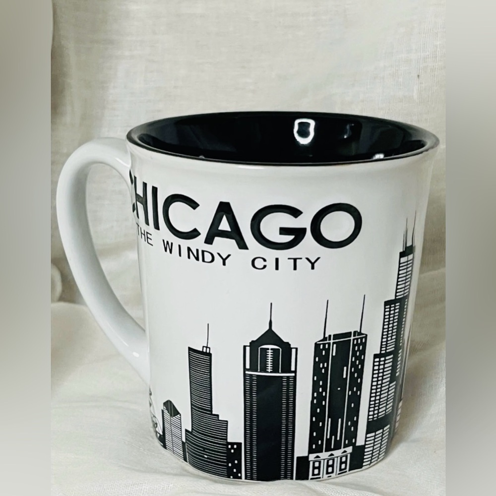 Chicago 3D Mug | Chicago Mug | Ceramic Coffee Cup Souvenir | Windy City 15 Oz